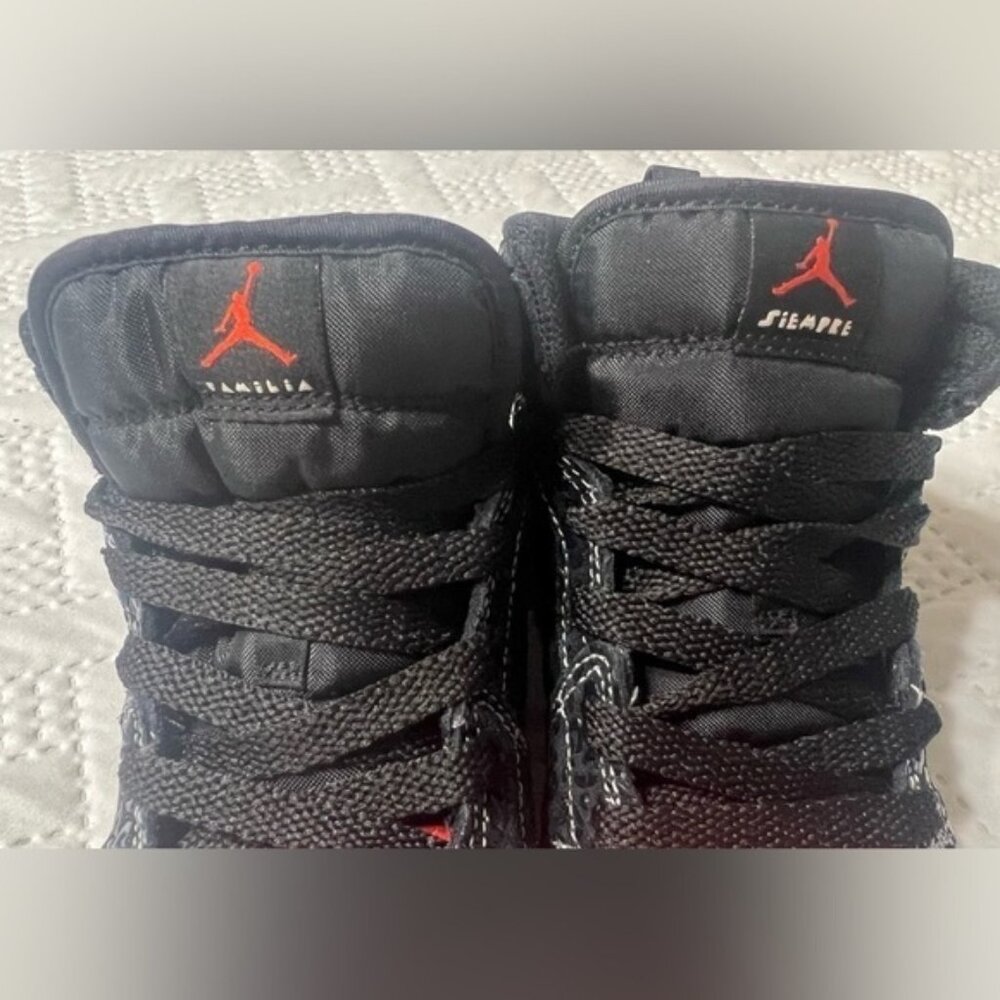 Nike Air Jordan 1 MID GS Siempre Familia Child Size 2Y Big Boy Running Shoes - Picture 6 of 15